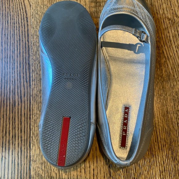 Prada Sport  Donna Silver Ballet Flats - Picture 6 of 7